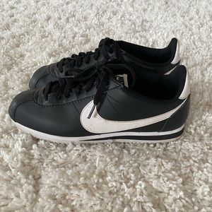 Nike Cortez Women’s Black and White